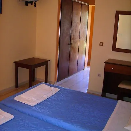Aparthotel Aggelos Family