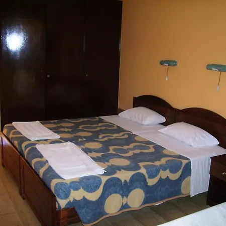 Aparthotel Aggelos Family